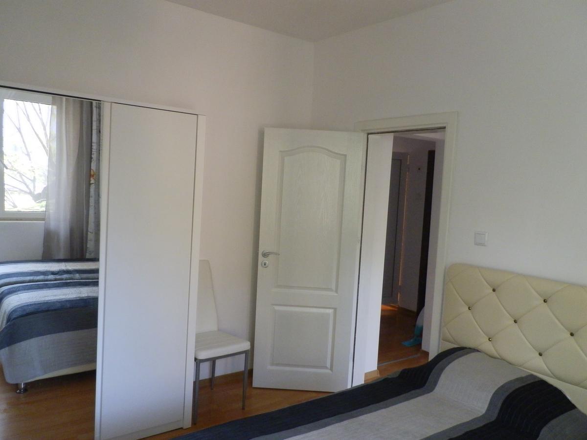 Apartamento Silver House Varna Exterior foto